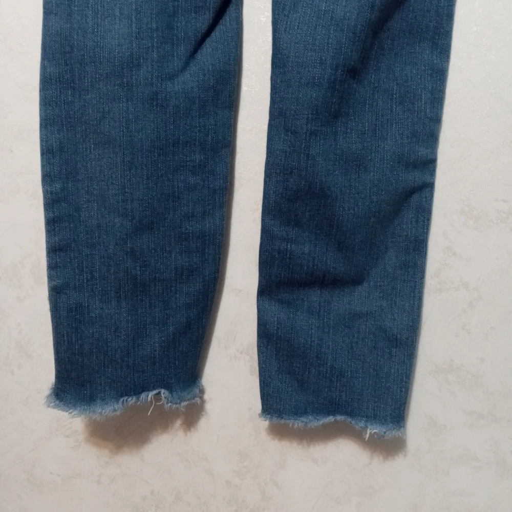 Joe's Jeans Girls Blue Skinny Jeans with Tulip Frayed Hem - Size 8 - Picture 6 of 9